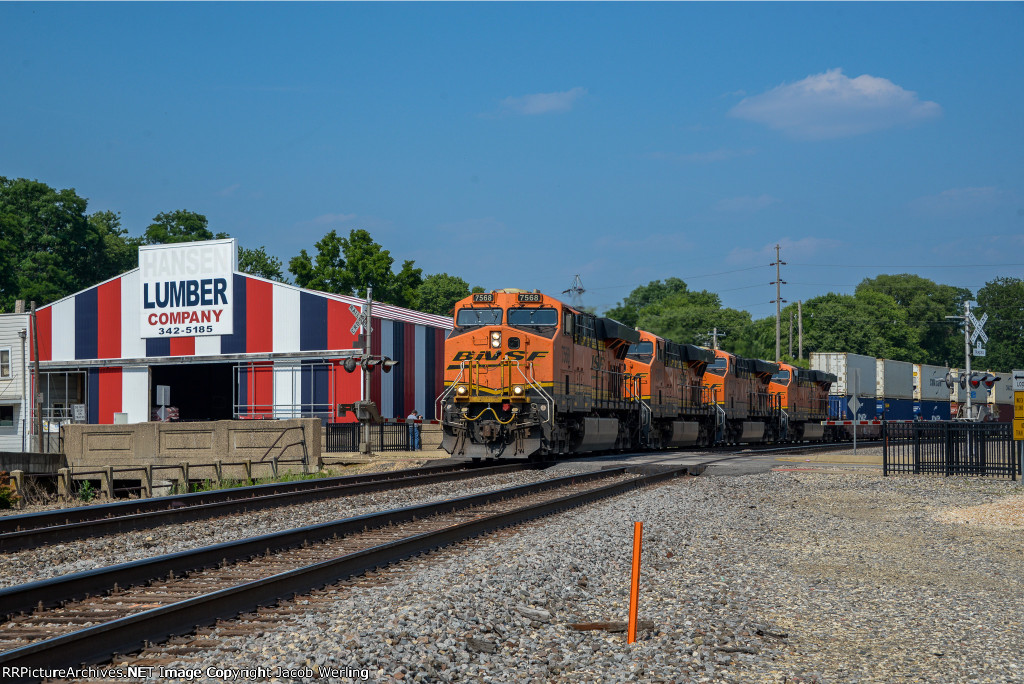 BNSF 7586